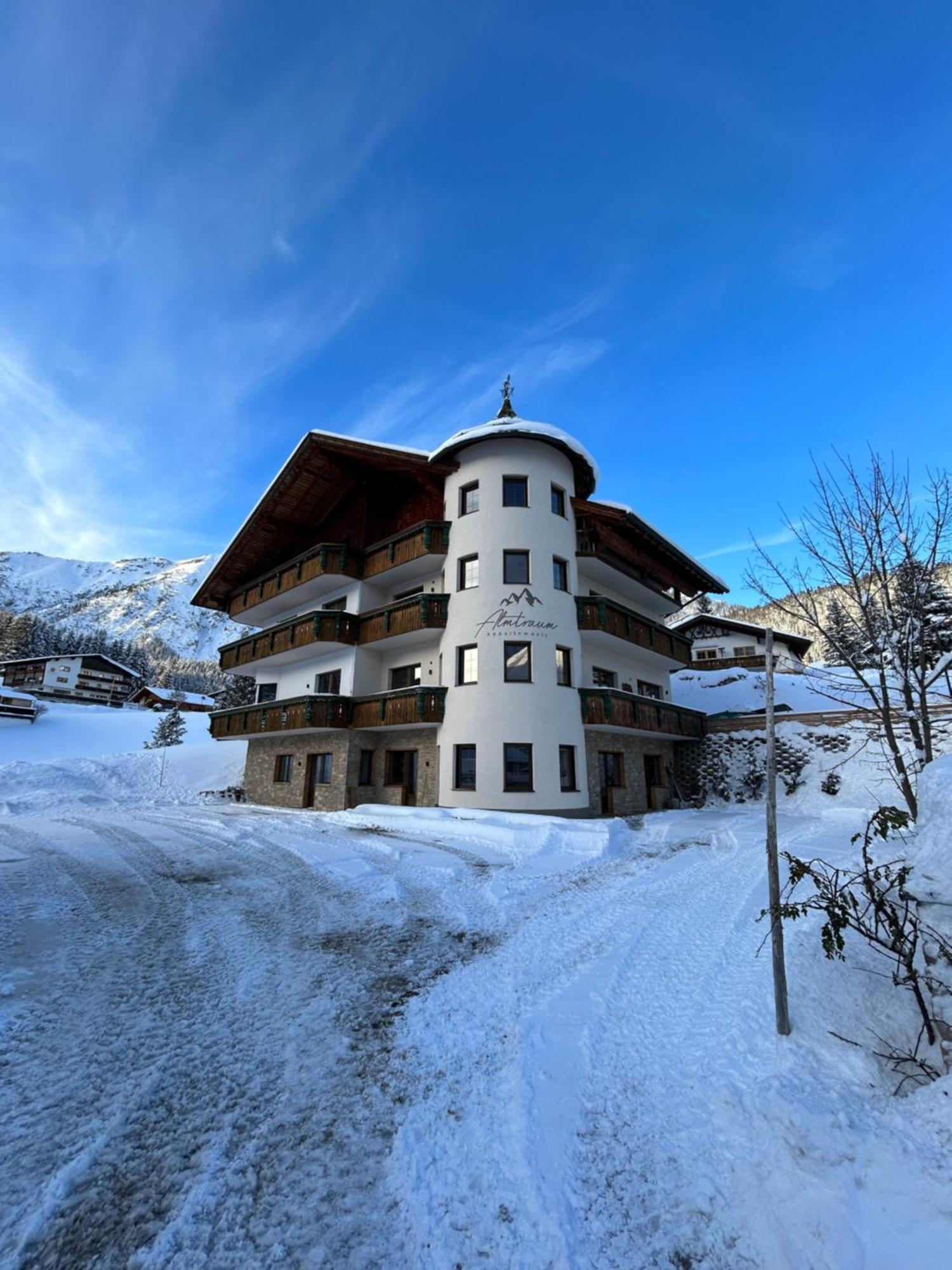 Almtraum Berwang Apartment Exterior photo