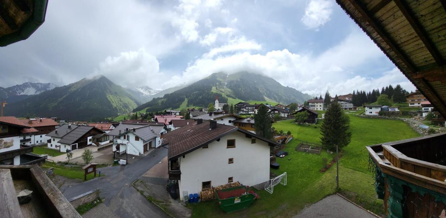 Almtraum Berwang Apartment Exterior photo